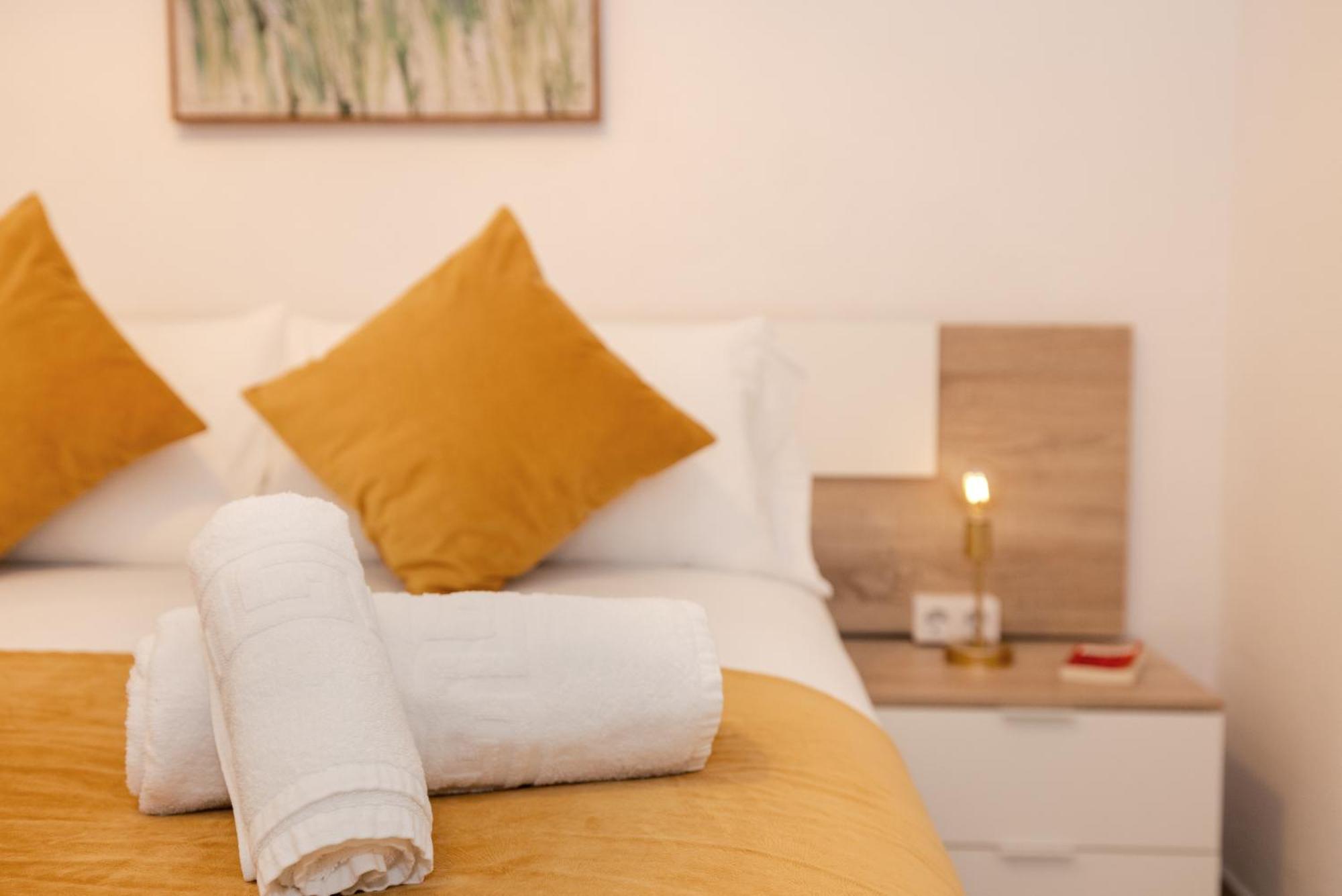Apartamentos Trianasol 塞维利亚 外观 照片