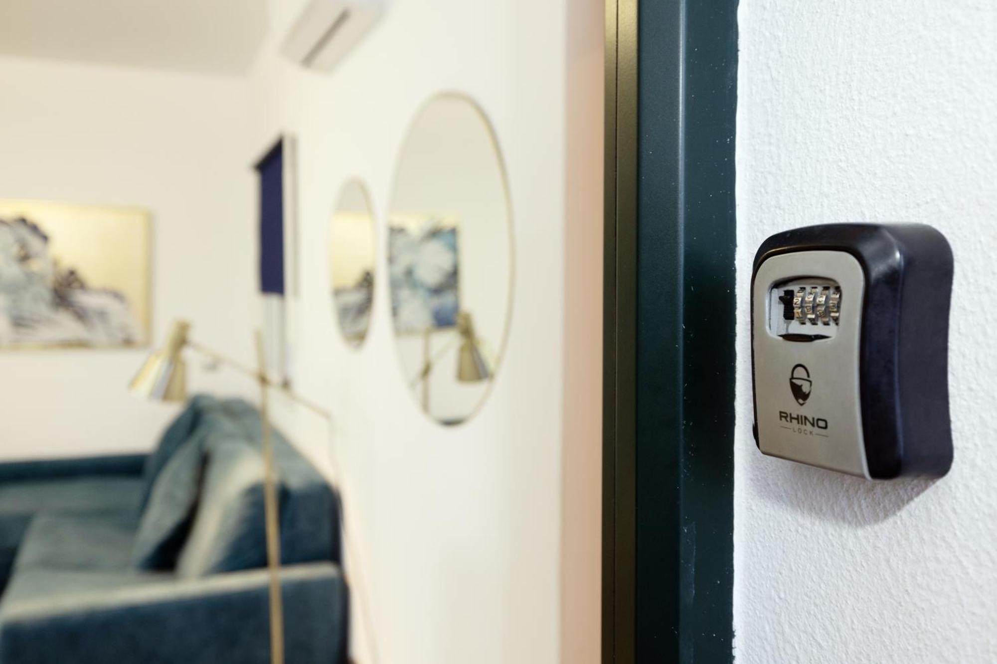 Apartamentos Trianasol 塞维利亚 外观 照片
