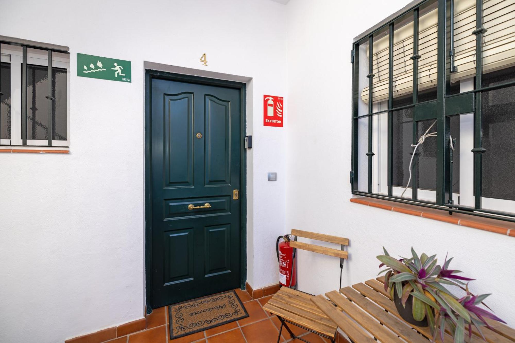 Apartamentos Trianasol 塞维利亚 外观 照片